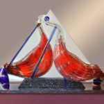 Роман Дмитрик. Копмозиція №15, аверс. Із Серії "Метаморфози", гутне скло, мармур, 2017 рік